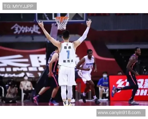 林书豪在NBA冲击新高度,队友赞其为团队最强支柱